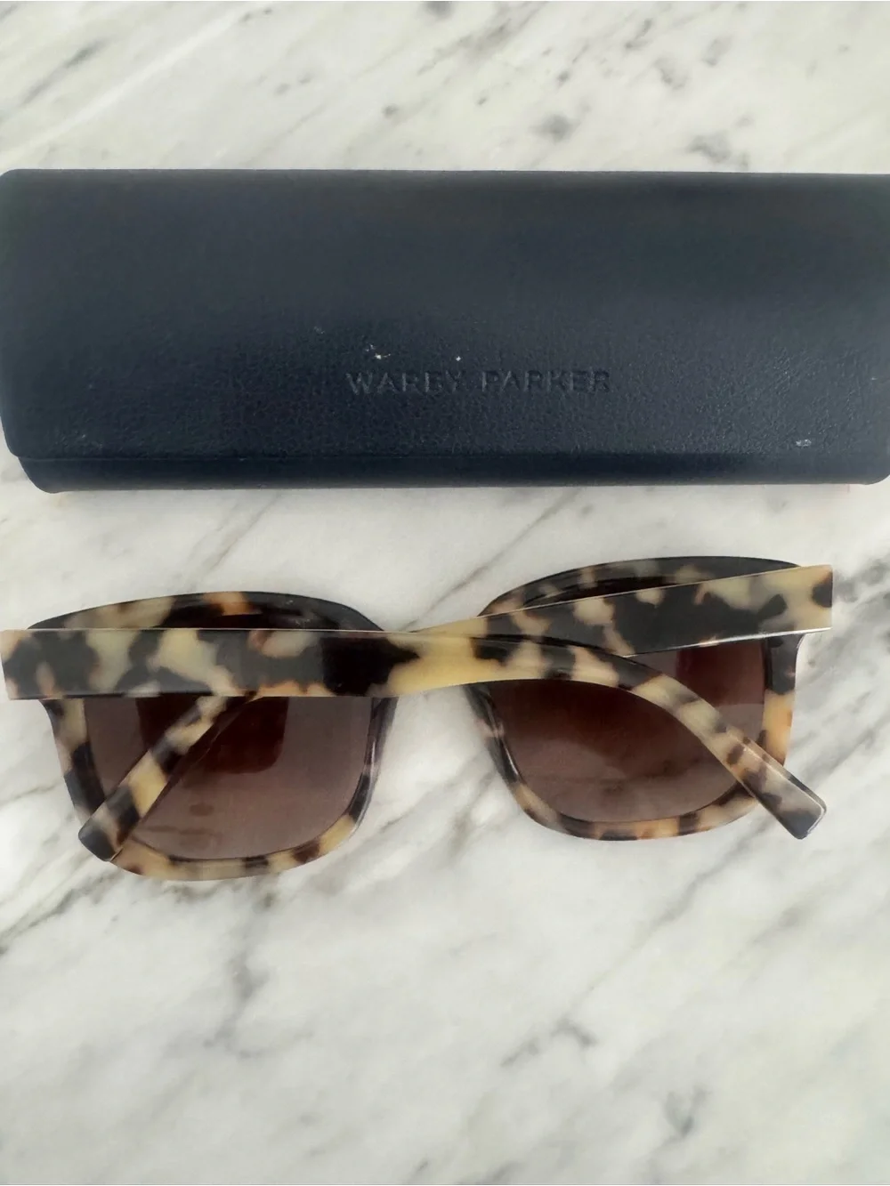 Warby Parker Aubrey Tortoiseshell Sunglasses with Brown Gradient Lenses